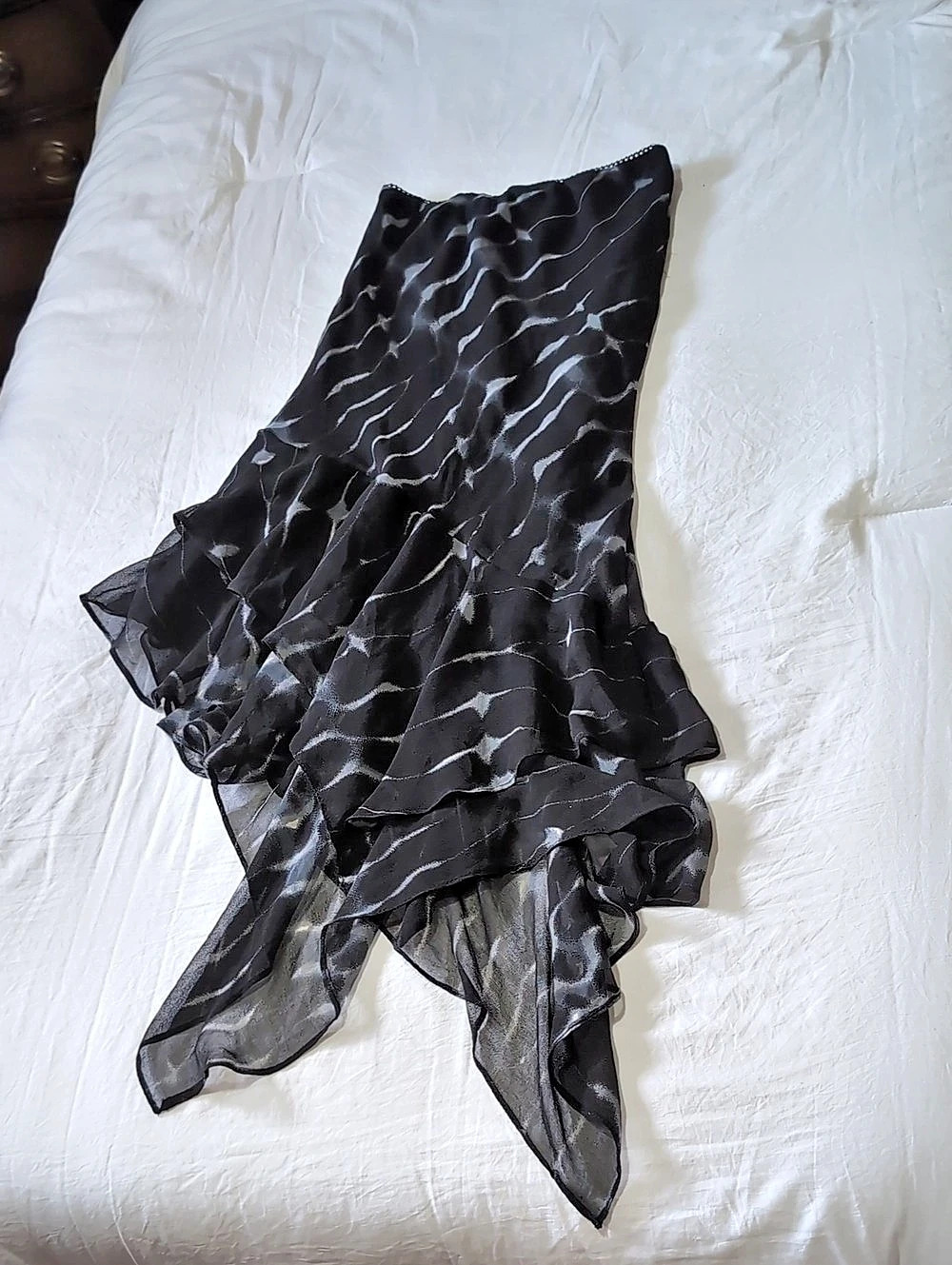 Jaclyn Kelly Asymmetrical Animal Print Skirt Small Black & Gray